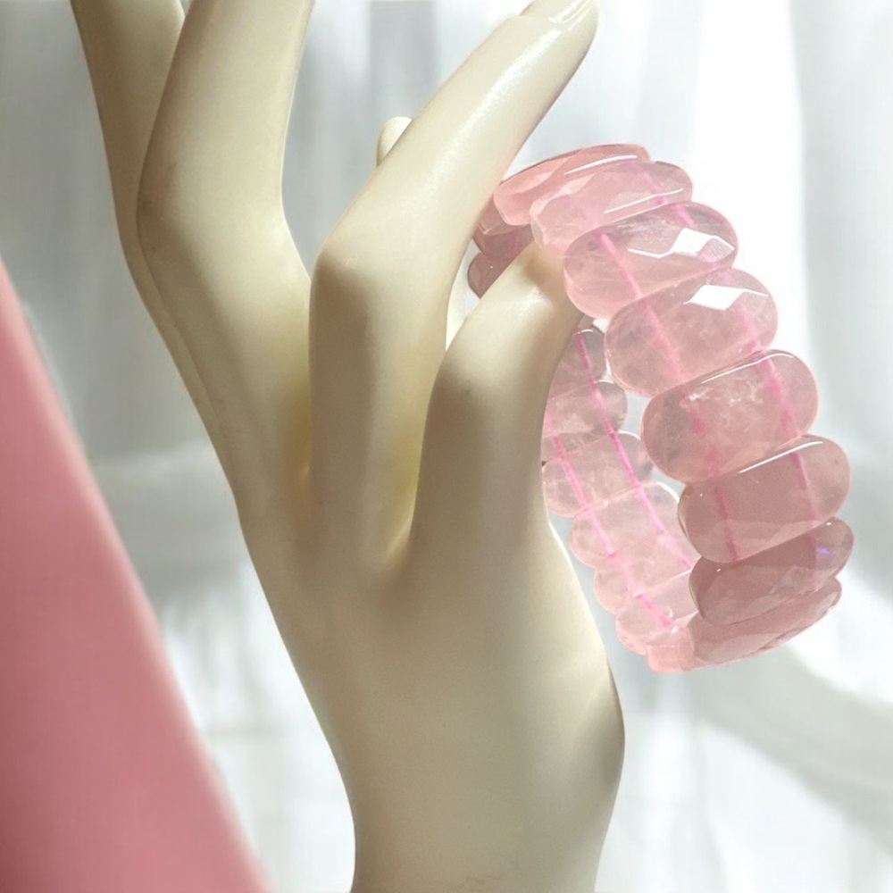 Gorgeous Rose Quartz Faceted Stretch Bracelet